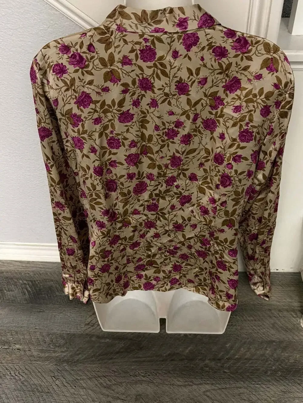 Ann Taylor LOFT 100% Silk Vintage Floral Long Sleeve Blouse Size 8